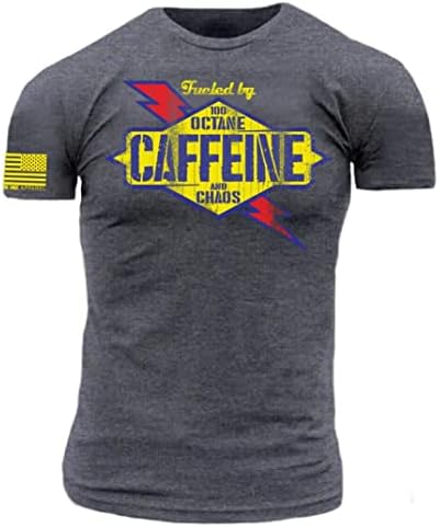 Podstaknuta kofeinom i haos premium atletskom fit majicom